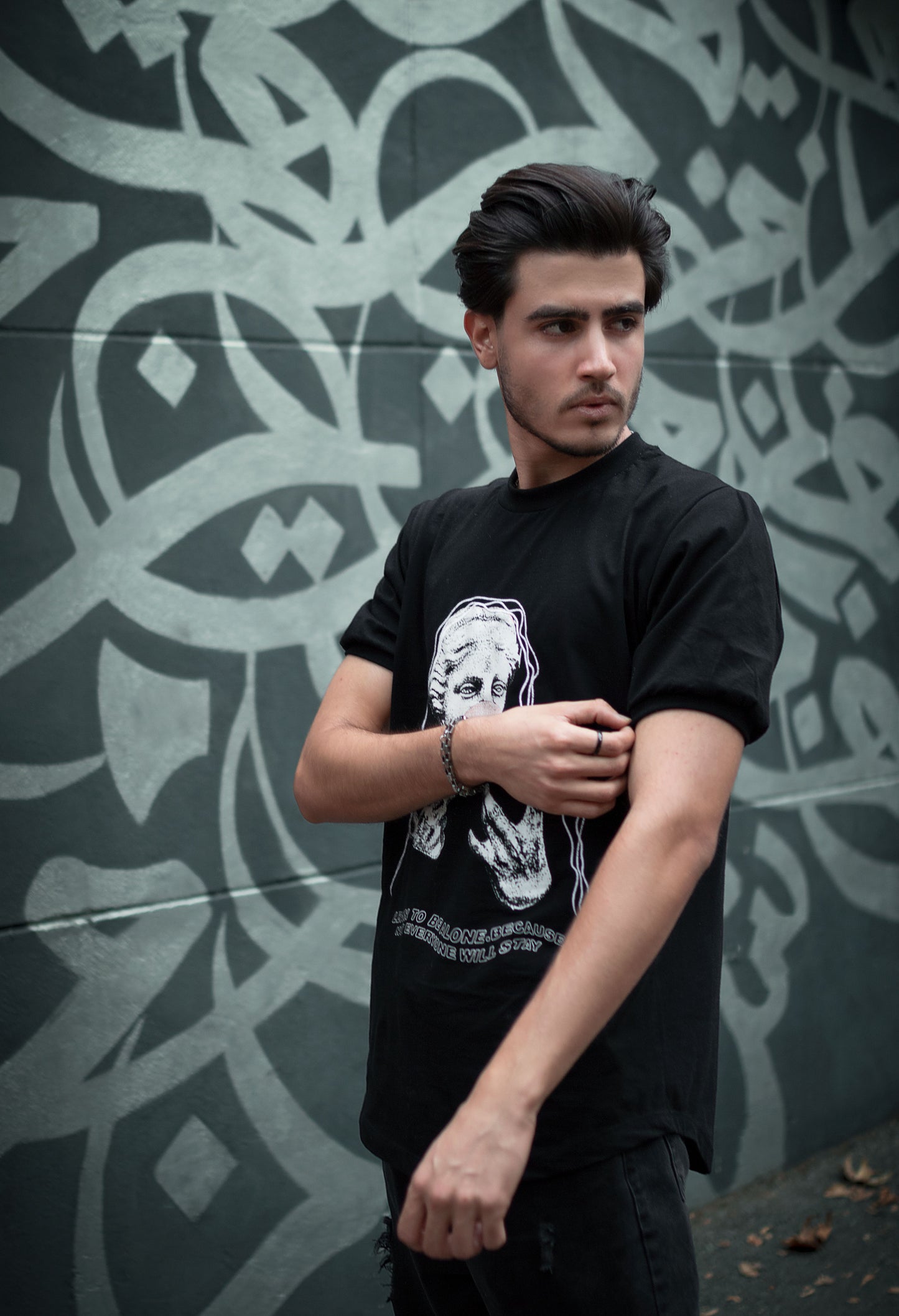 Desi Aura Lafaal Arabic Graphic Tee